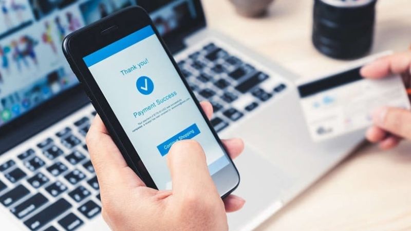 Kh&aacute;ch h&agrave;ng n&ecirc;n lưu giữ h&oacute;a đơn điện tử sau khi thanh to&aacute;n